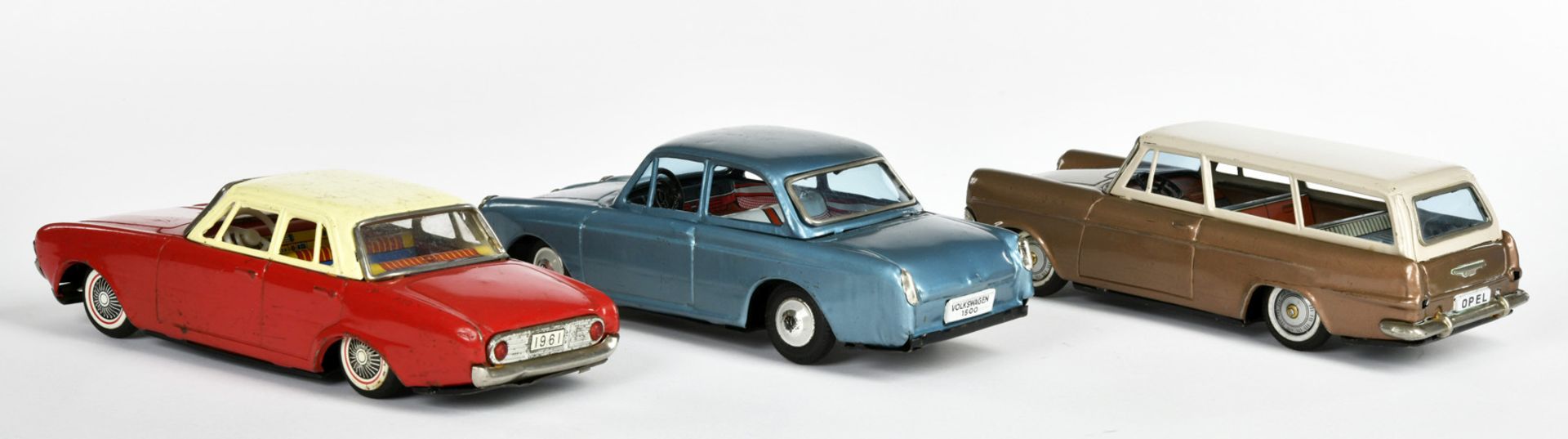 Bandai a.o., VW 1500, Opel Record + Ford Taunus, Japan, 20 cm, tin, friction ok, paint d., C 2-3 - Image 2 of 3