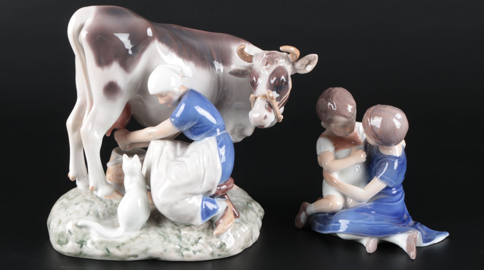 Bing & Gröndahl 2 Figurengruppen Milchbäuerin und Kinderpaar, porcelain figures,
