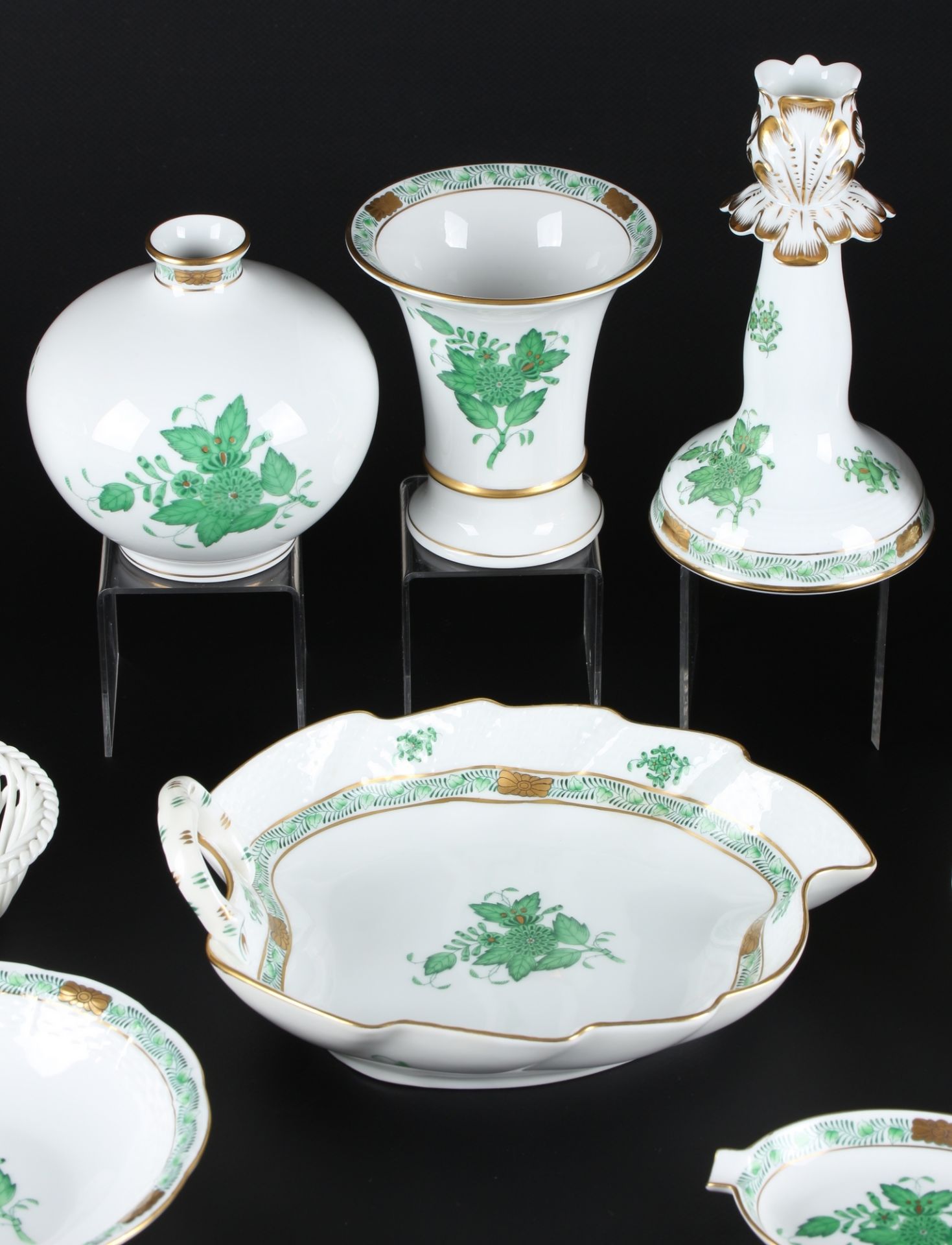 Herend AV Apponyi Vert 19-teiliges Zierporzellan, porcelain bowls, plates, vases, - Bild 4 aus 6