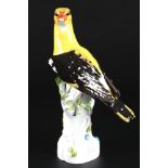 Meissen Pirol auf Stamm 1.Wahl, porcelain bird,