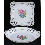 Meissen Blume 2 Prunkschalen, cutwork bowls,