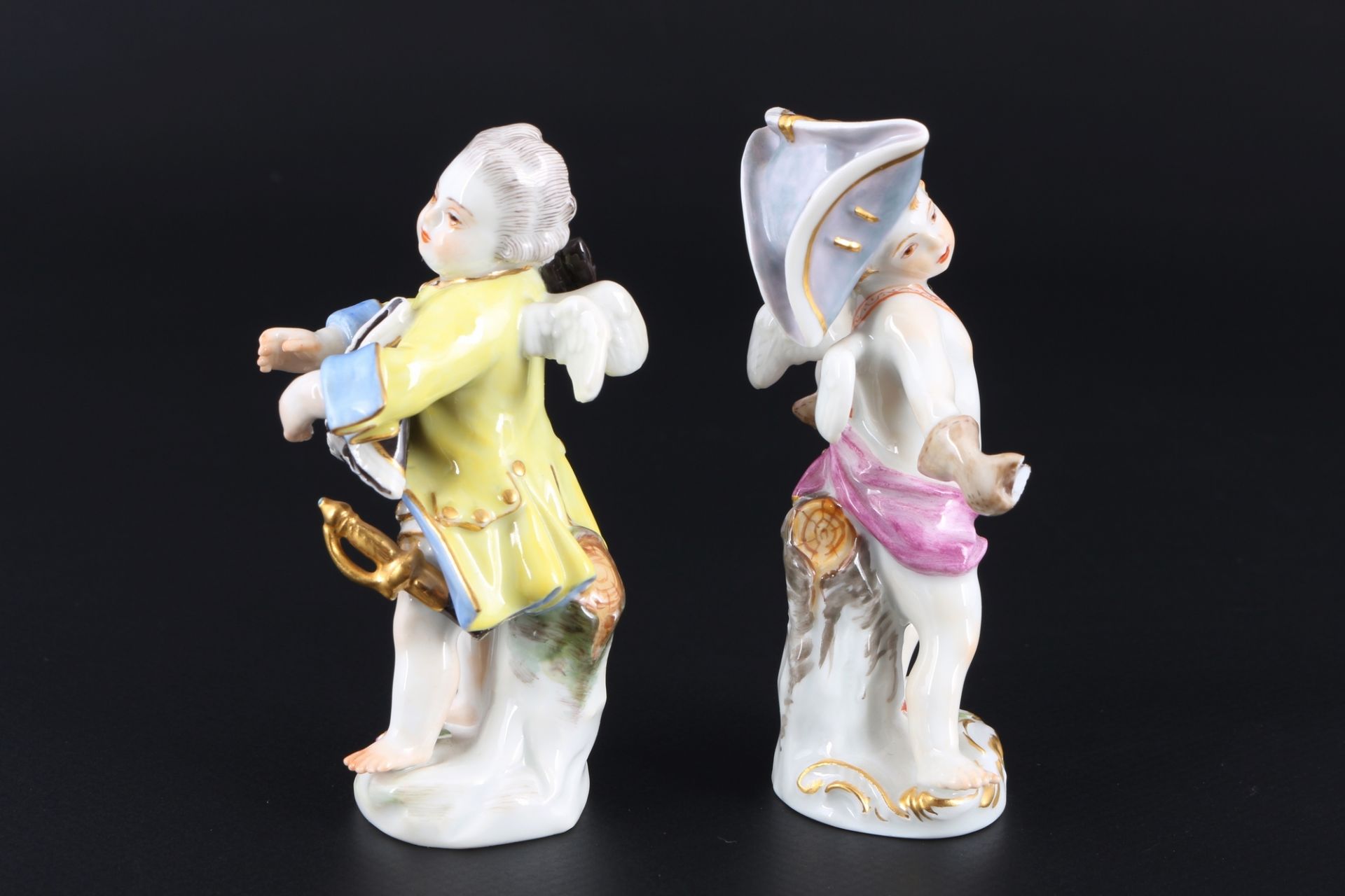 Meissen 2 verkleidete Amoretten mit Pistole und Säbel 1.Wahl, disguised cupids, - Image 4 of 7