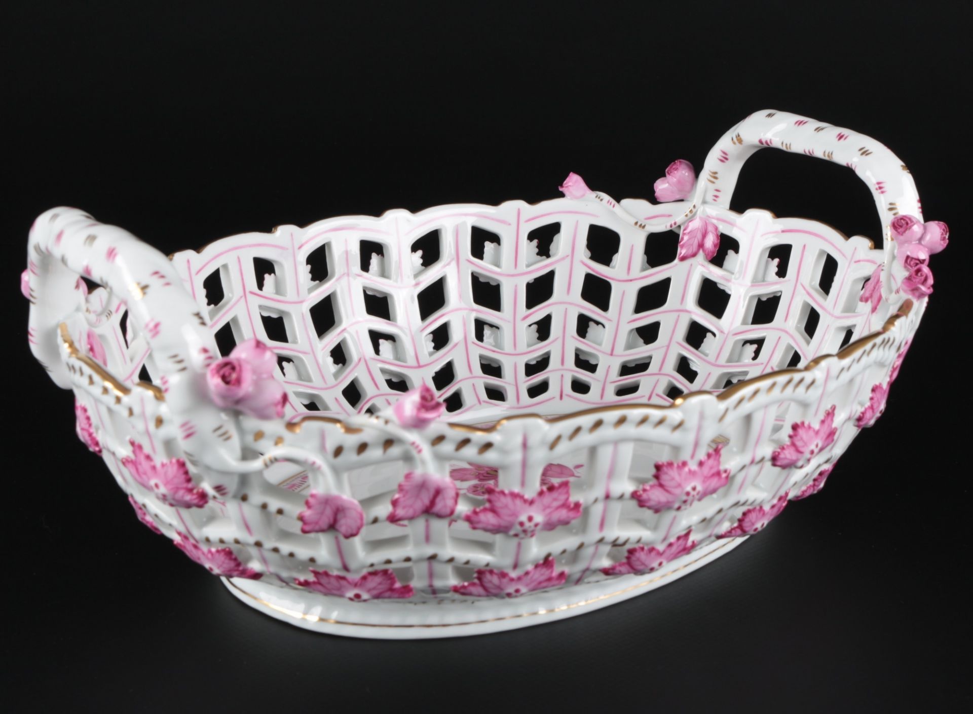 Herend AP Apponyi Purpur Durchbruch Henkelkorb, porcelain cutwork basket,