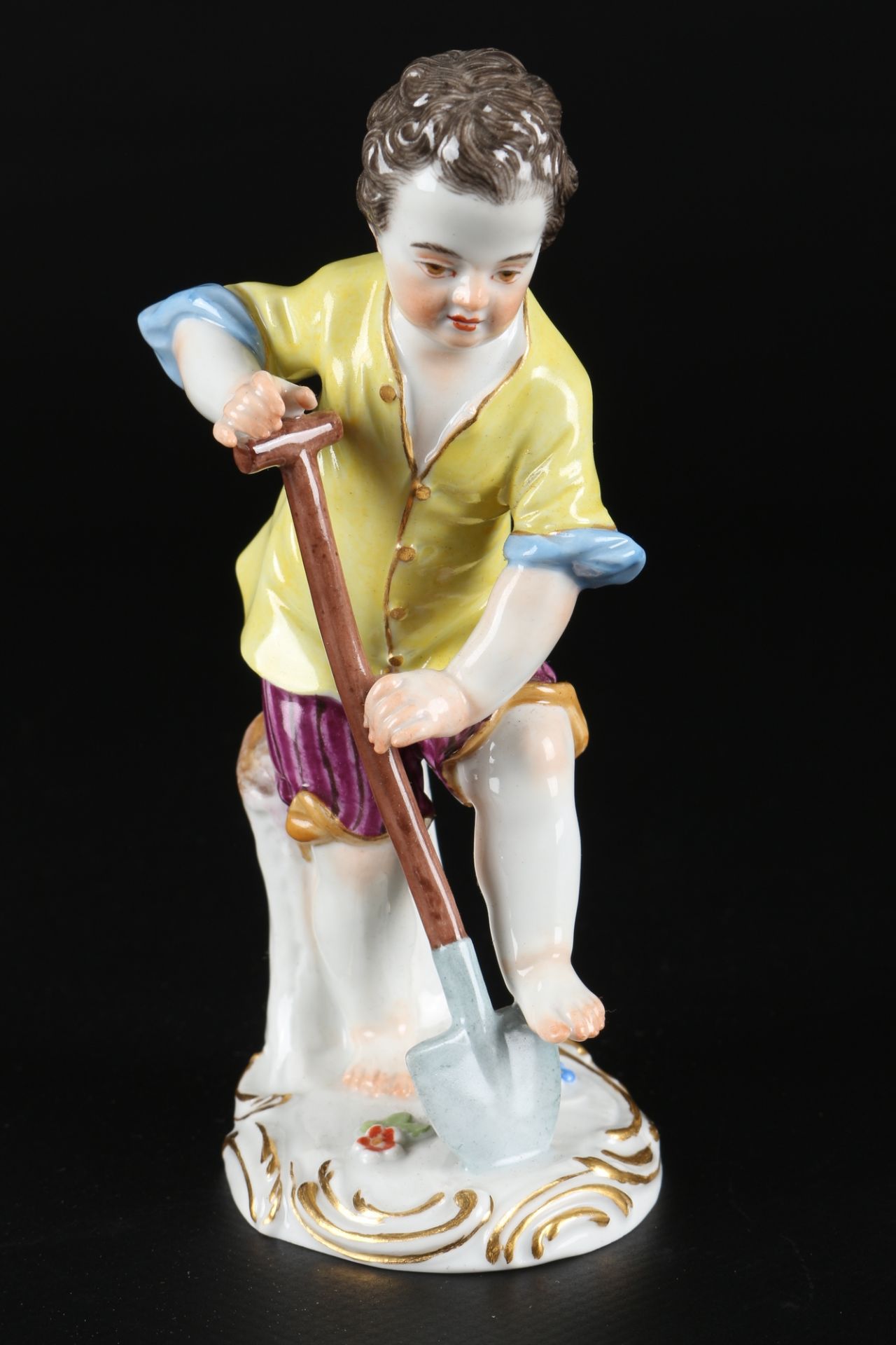 Meissen Gärtnerkind mit Spaten 1.Wahl, gardeners child with spade,