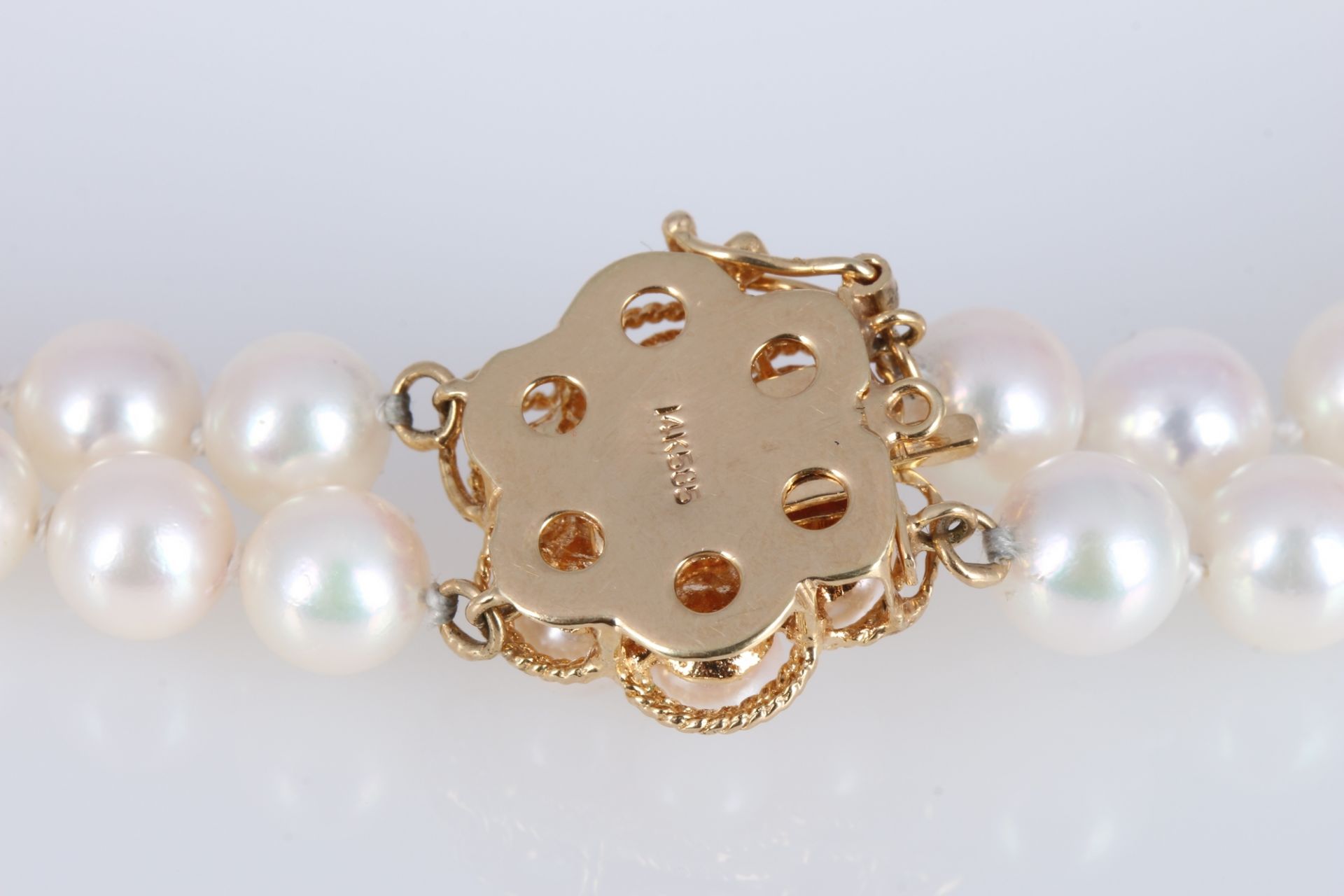 2-reihige Perlenkette mit 585 Goldverschluss, pearl necklaces with 14K gold lock, - Bild 4 aus 4