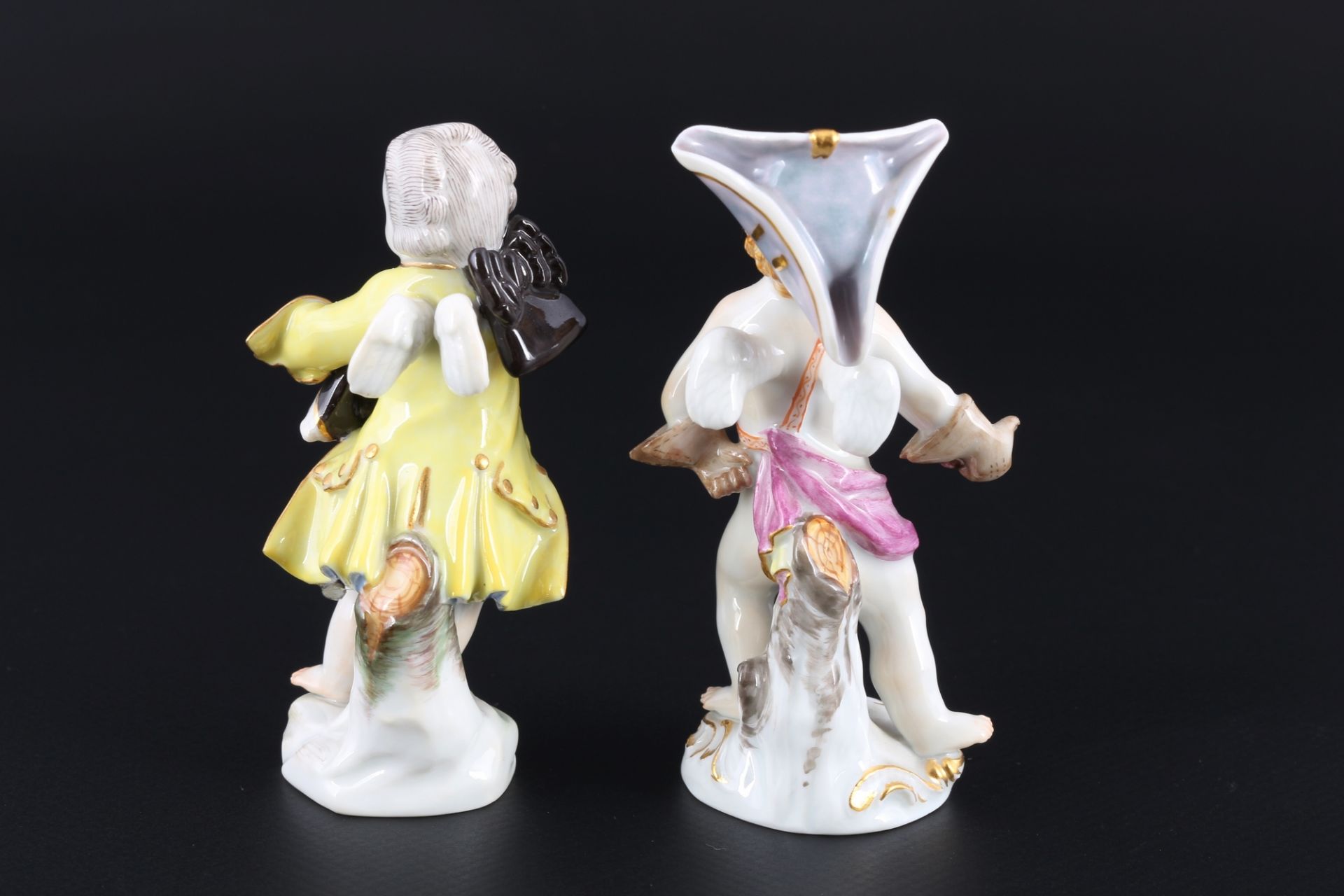 Meissen 2 verkleidete Amoretten mit Pistole und Säbel 1.Wahl, disguised cupids, - Bild 3 aus 7