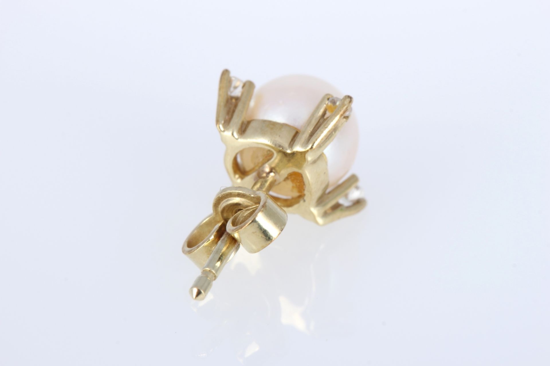 585 Gold Ohrstecker mit Perle und Brillanten, 14K gold ear studs with pearls and diamonds, - Bild 4 aus 4