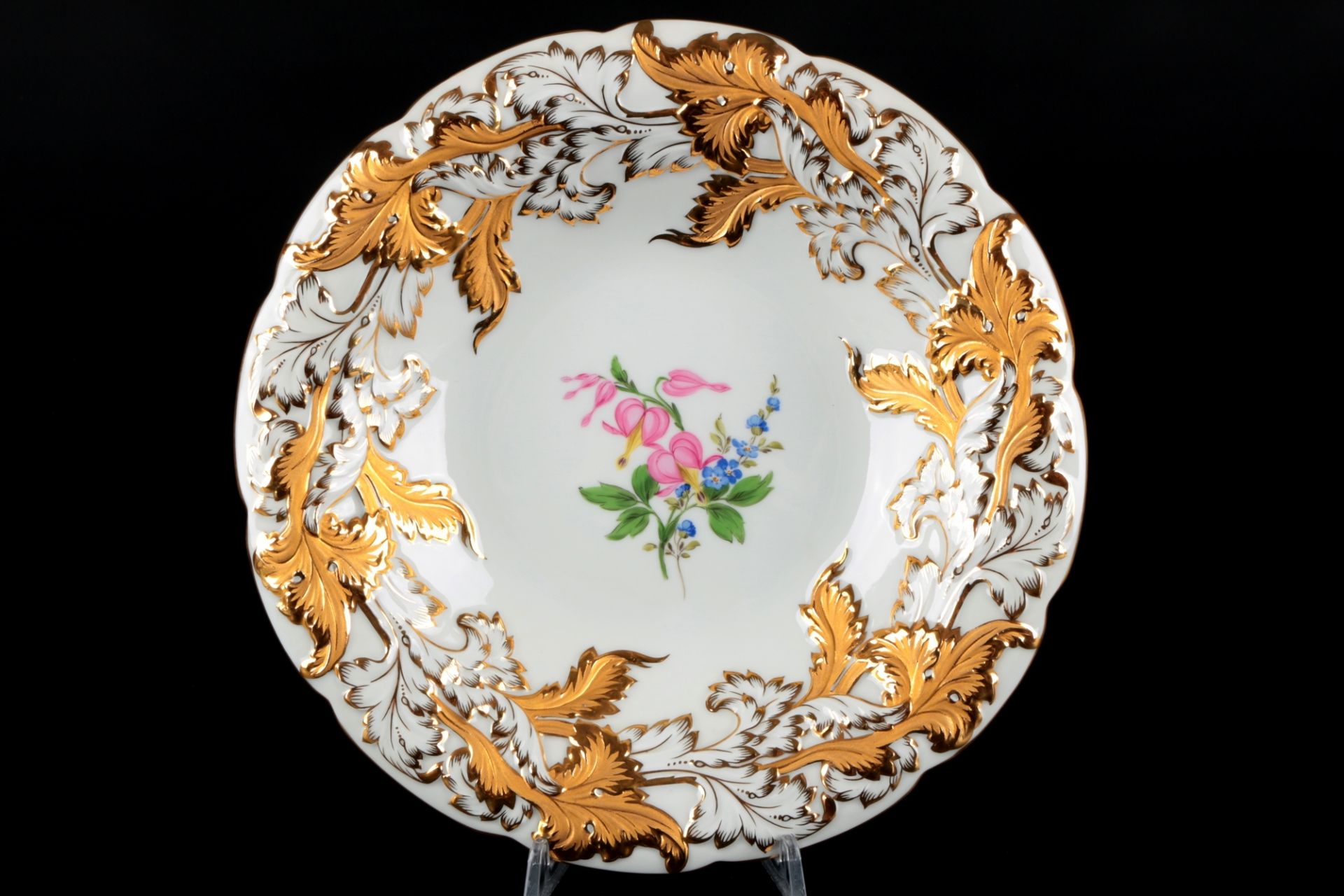 Meissen Prunkschale mit Akanthusblattrelief 1.Wahl, splendor bowl,