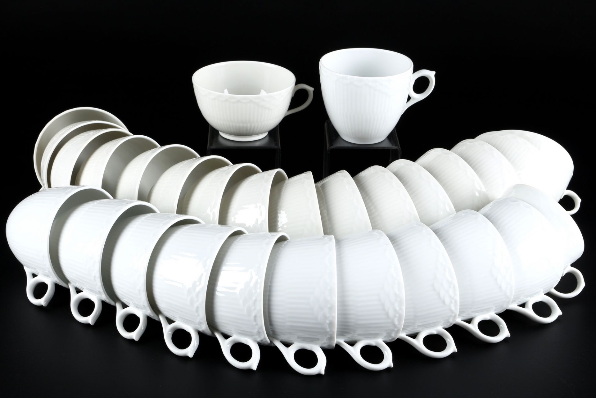 Royal Copenhagen Gerippt Weiß 17 Teetassen und 12 Kaffeetassen, tea coffee cups,