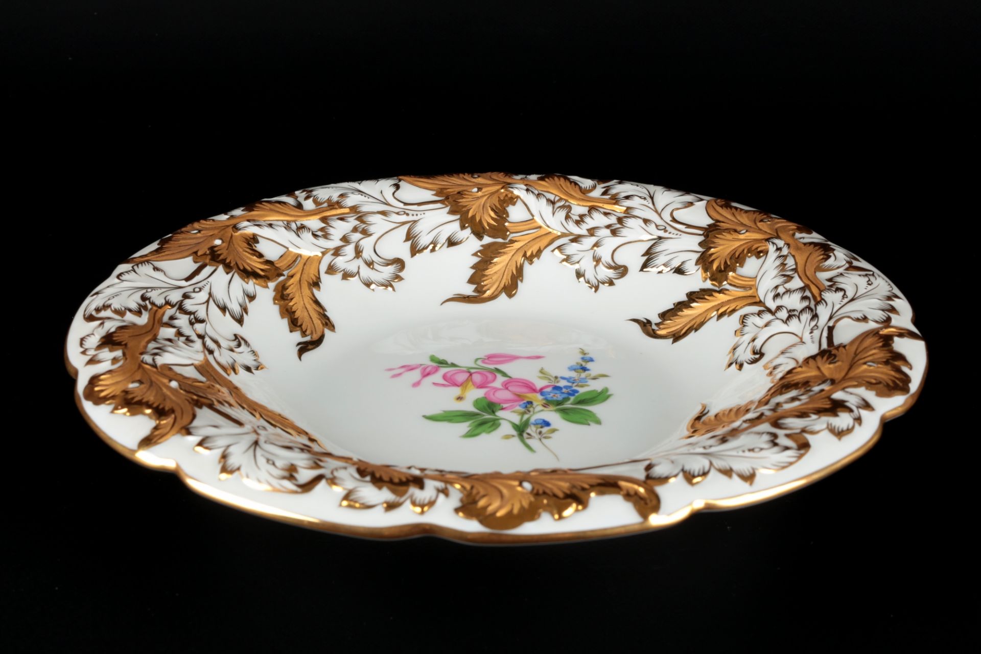 Meissen Prunkschale mit Akanthusblattrelief 1.Wahl, splendor bowl, - Bild 4 aus 5