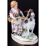 Meissen Mädchen mit Ziege 1.Wahl, girl with goat 1st choice,