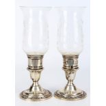 England 925 Silber Paar Kerzenständer mit Glasschirm, pair of sterling silver candlesticks,