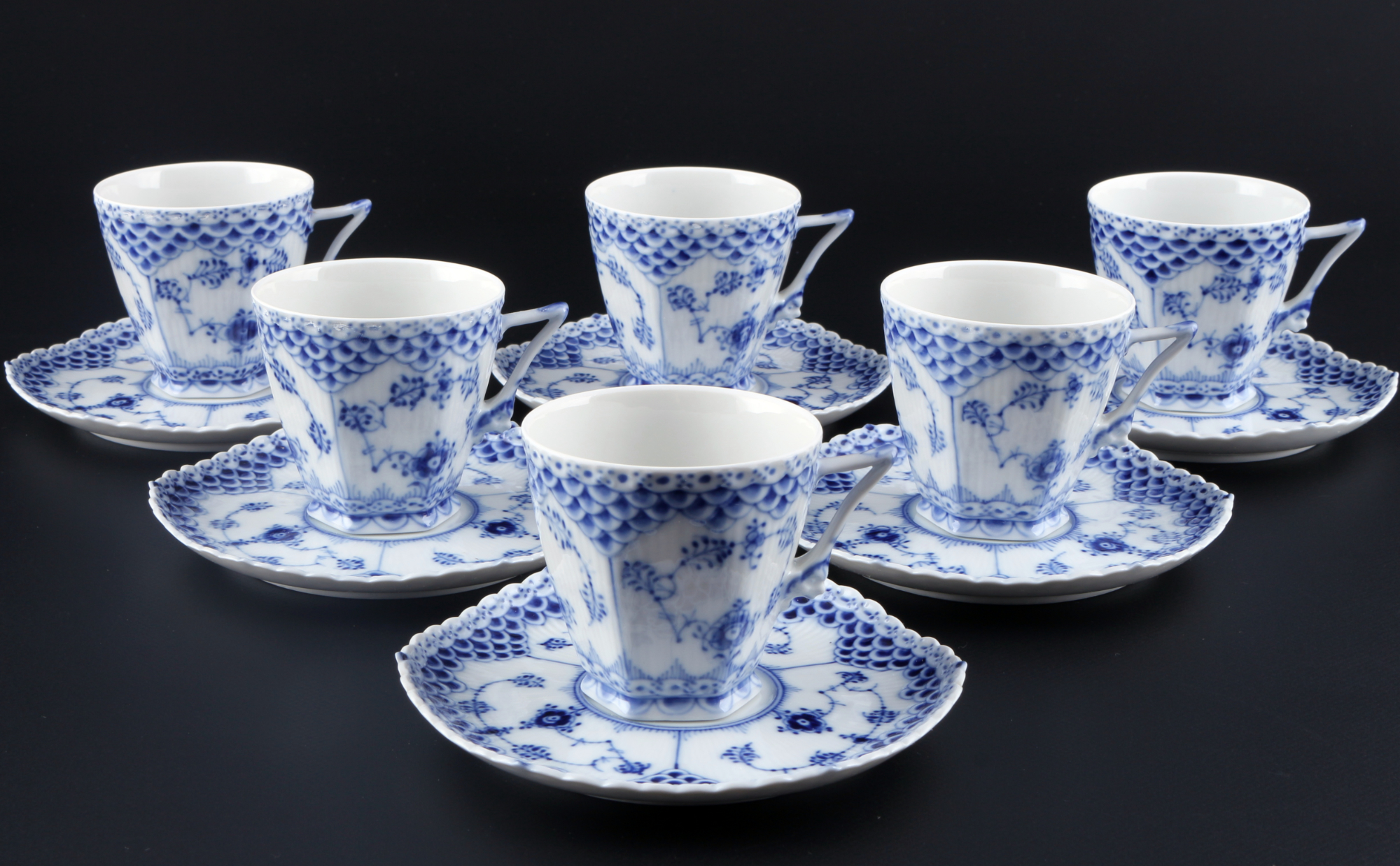 Royal Copenhagen Musselmalet Vollspitze 6 Kaffeetassen 1036, coffee cups with saucers,