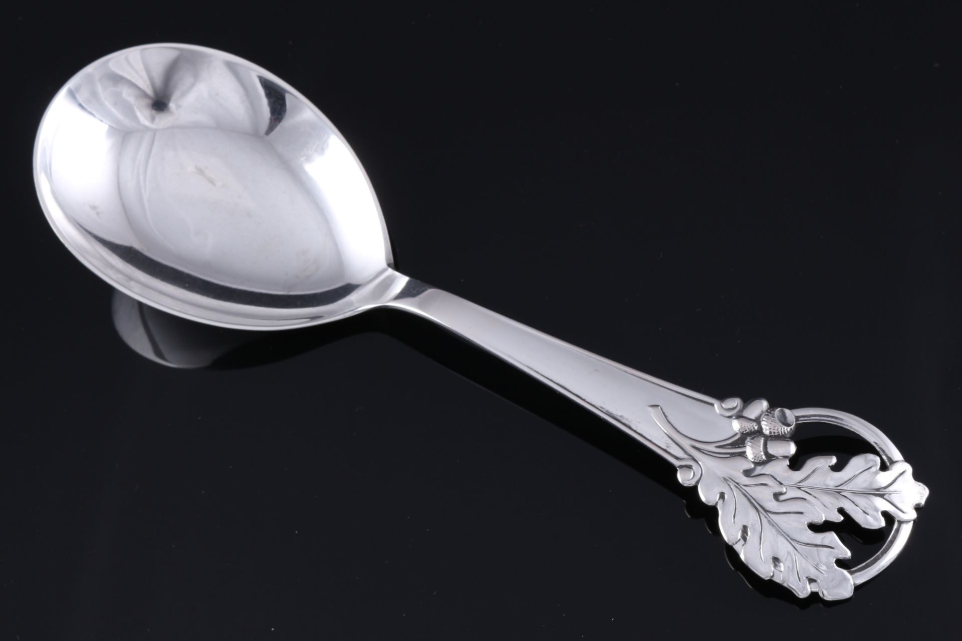 Dänemark 830 Silber Vorlegelöffel mit Eicheldekor, Carl M. Cohr, danish silver serving spoon, - Bild 2 aus 4