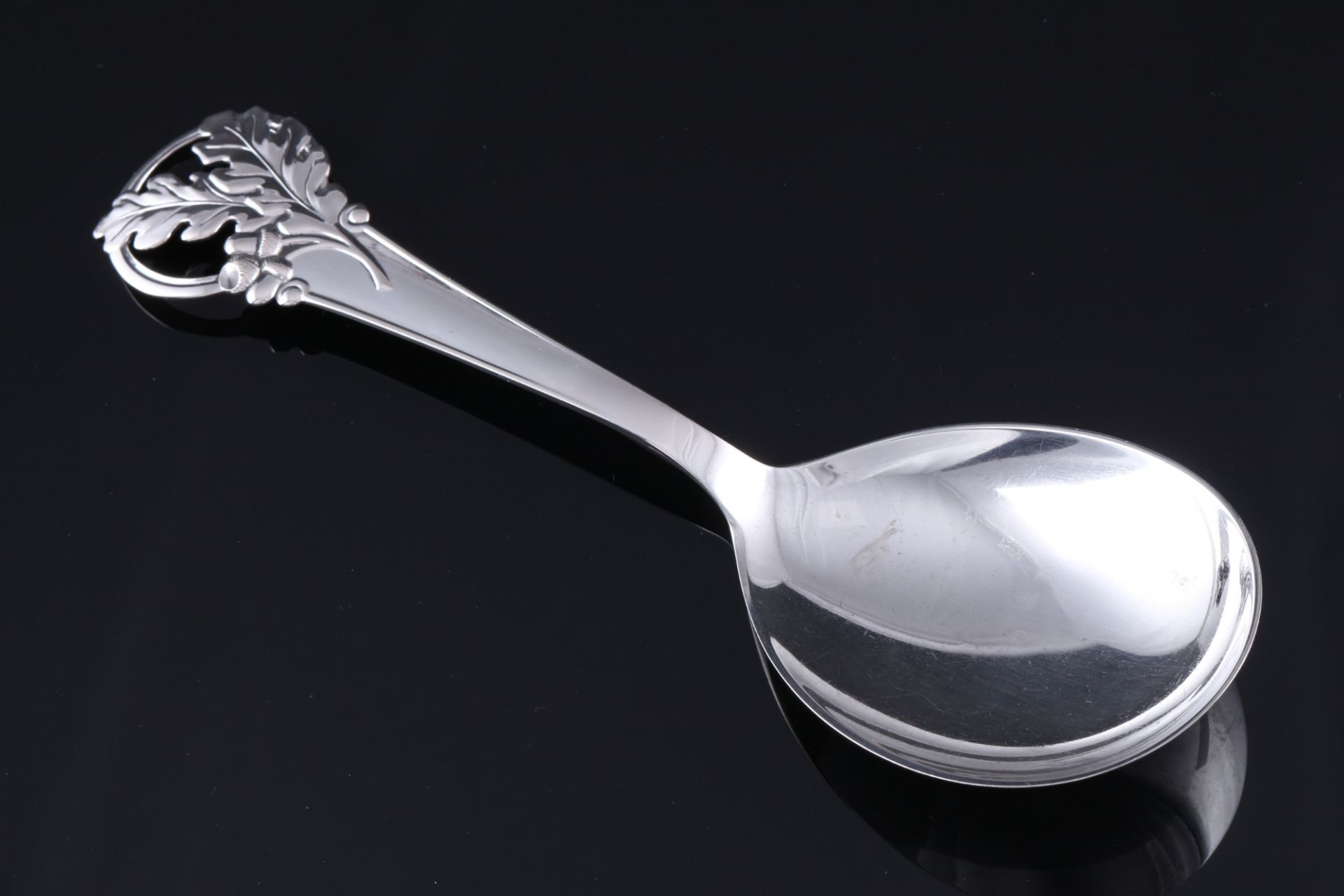 Dänemark 830 Silber Vorlegelöffel mit Eicheldekor, Carl M. Cohr, danish silver serving spoon,