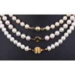 3 Perlenketten mit 375/585 Gold-Verschluss, pearl necklace with gold locks,