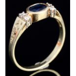 585 Gold Ring mit Saphir und 4 Brillanten, 14K gold ring with diamonds and sapphire,