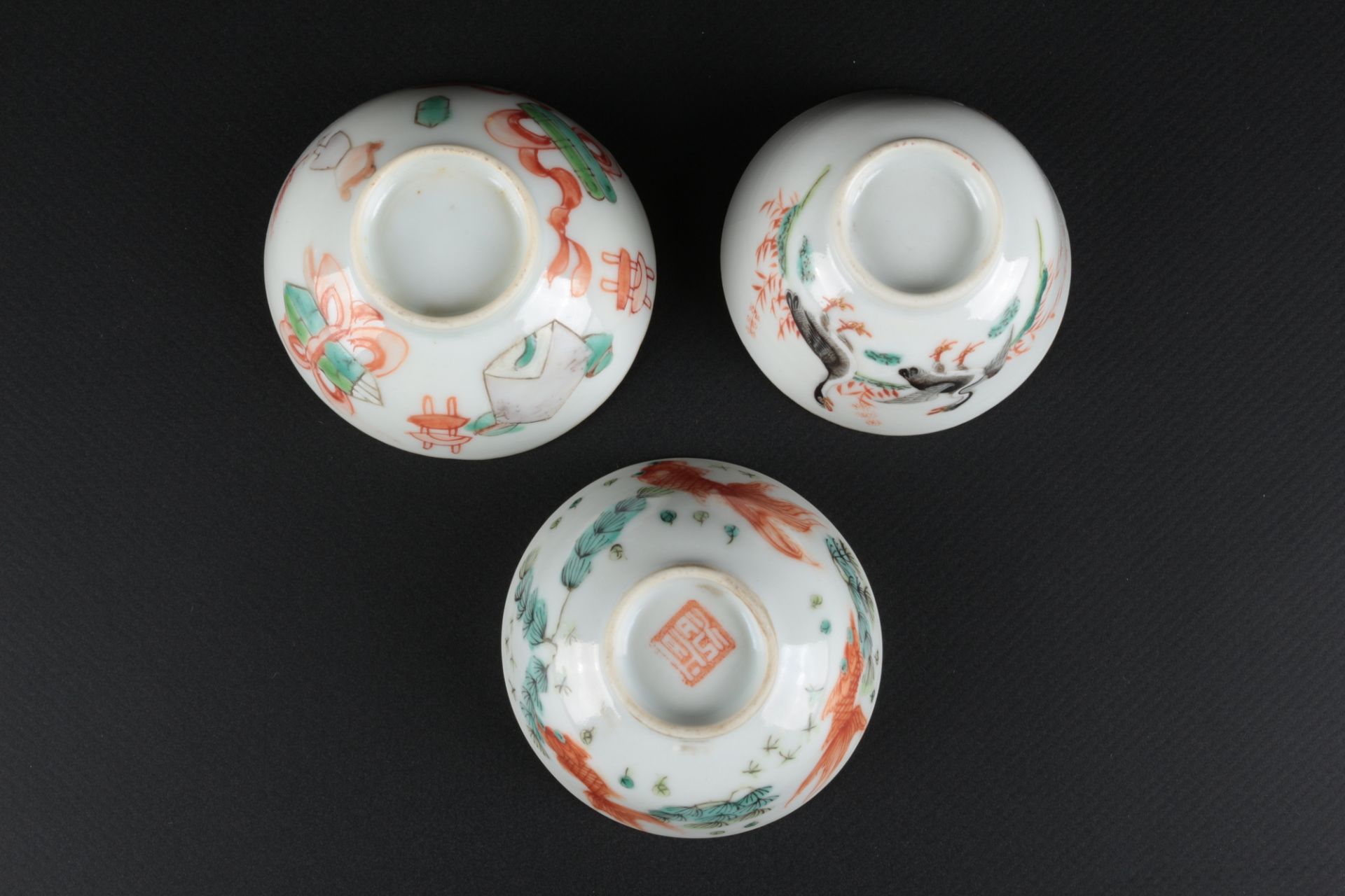 China 5 Koppchen mit diversen Dekoren, chinese couplings, - Image 2 of 3