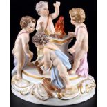 Meissen Vier Putten am Feuer 1.Wahl, cherubs at fireplace 1st choice,