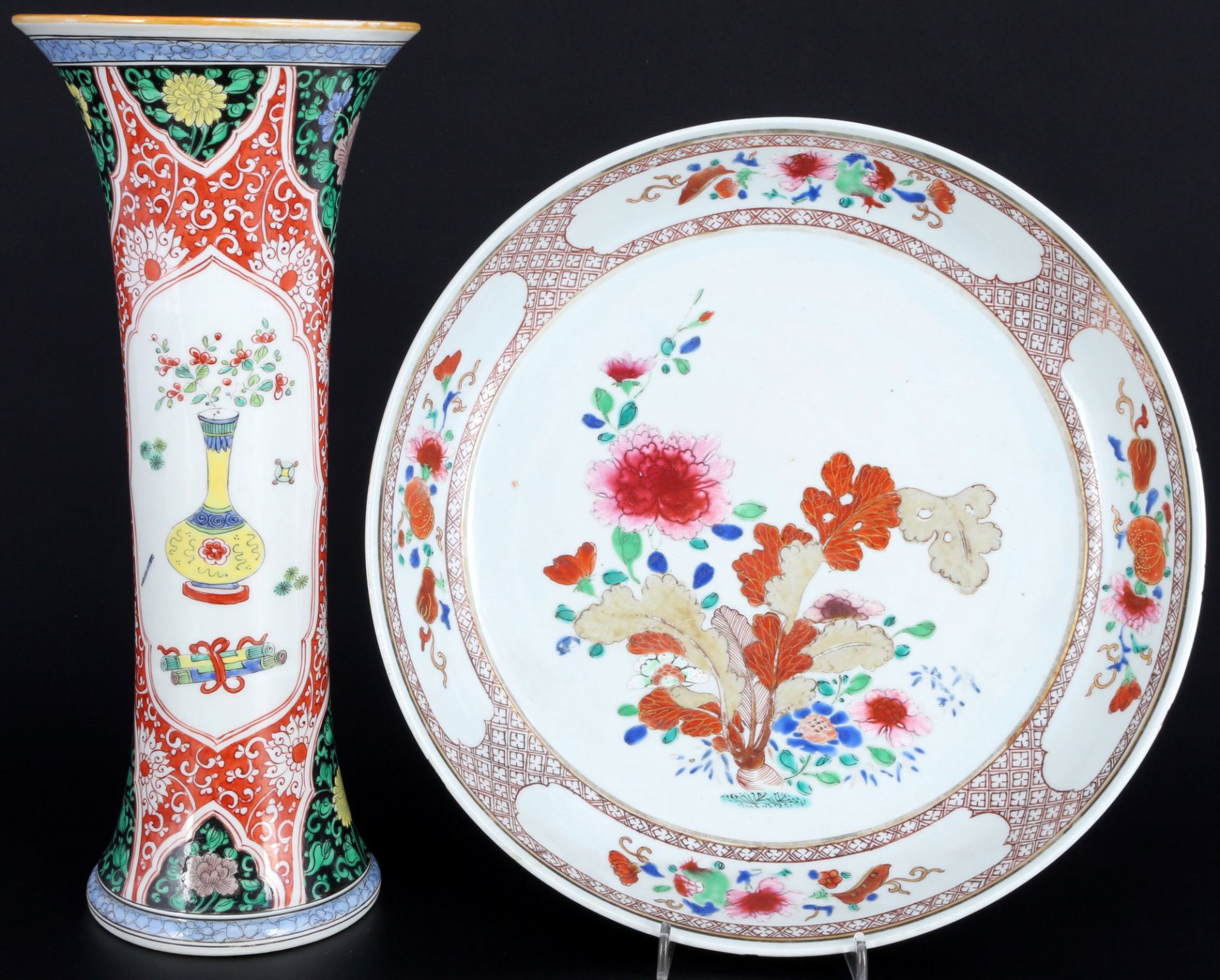 China Trompetenvase und Schale mit floralem Dekor, chinese vase and bowl,