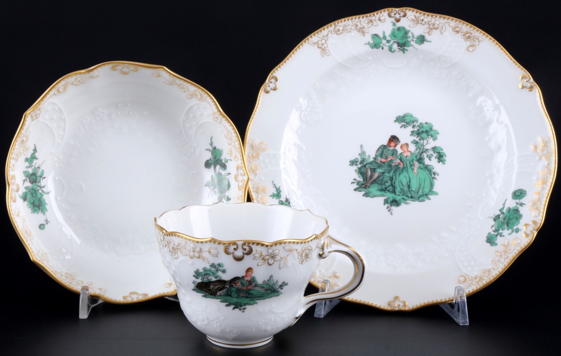 Meissen Neumarseille Watteau-Szenerie Kaffeegedeck 1.Wahl, coffee cup with dessert plates 1st choice