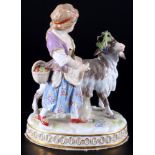 Meissen Mädchen mit Ziegenbock 1.Wahl, Knaufmarke, girl with goat 1st choice,