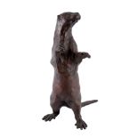 Bronze Skulptur großer stehender Otter, bronze standig otter sculpture,