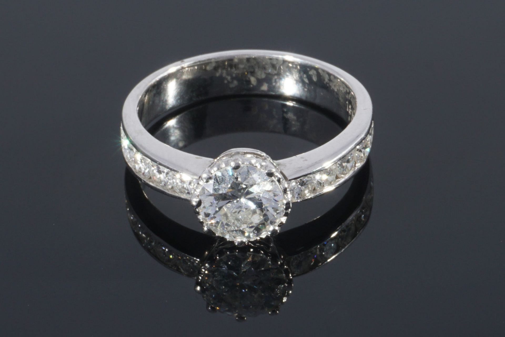 750 gold / platinum diamond ring 1,9 carat,18K Gold / Platin Diamantring,