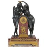 Riesige Bronze Empire Figuren-Kaminuhr Amor und Psyche Frankreich 19. Jahrhundert,