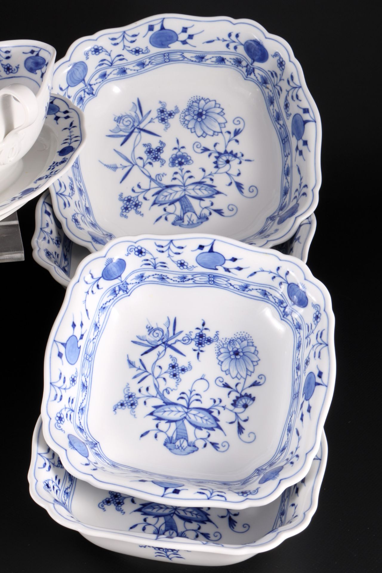 Meissen Zwiebelmuster Speiseservice für 6 Personen, dinner service for 6 pers., - Bild 5 aus 6