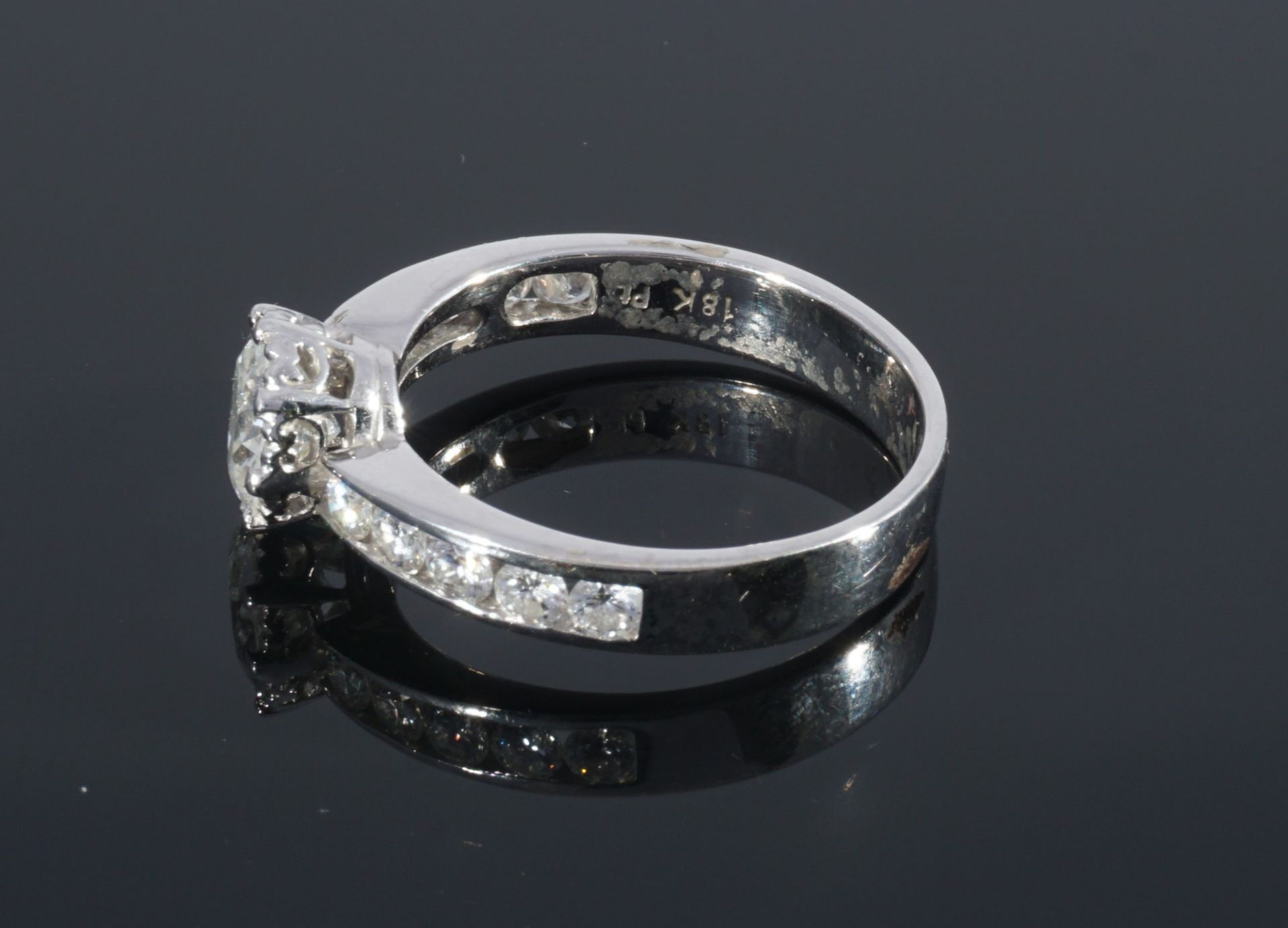 750 gold / platinum diamond ring 1,9 carat,18K Gold / Platin Diamantring, - Image 3 of 4