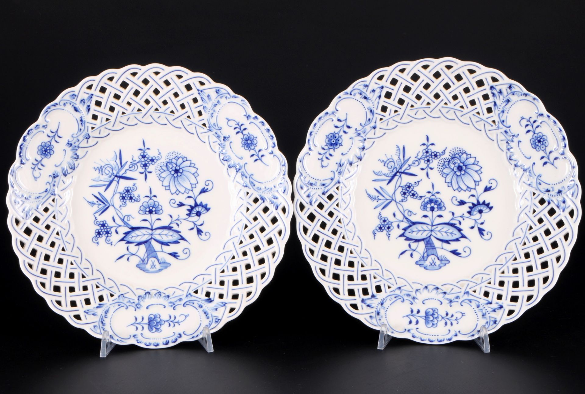 Meissen Zwiebelmuster 6 Durchbruchteller 1.Wahl, cutwork plates 1st choice, - Bild 2 aus 5