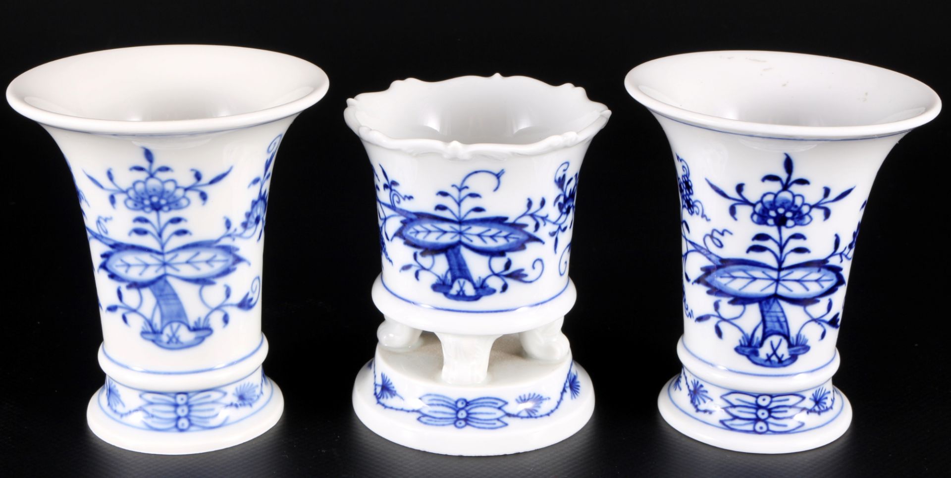 Meissen Zwiebelmuster 5 Vasen und 2 Kerzenständer 1.Wahl, vases and candlesticks 1st choice, - Bild 2 aus 5