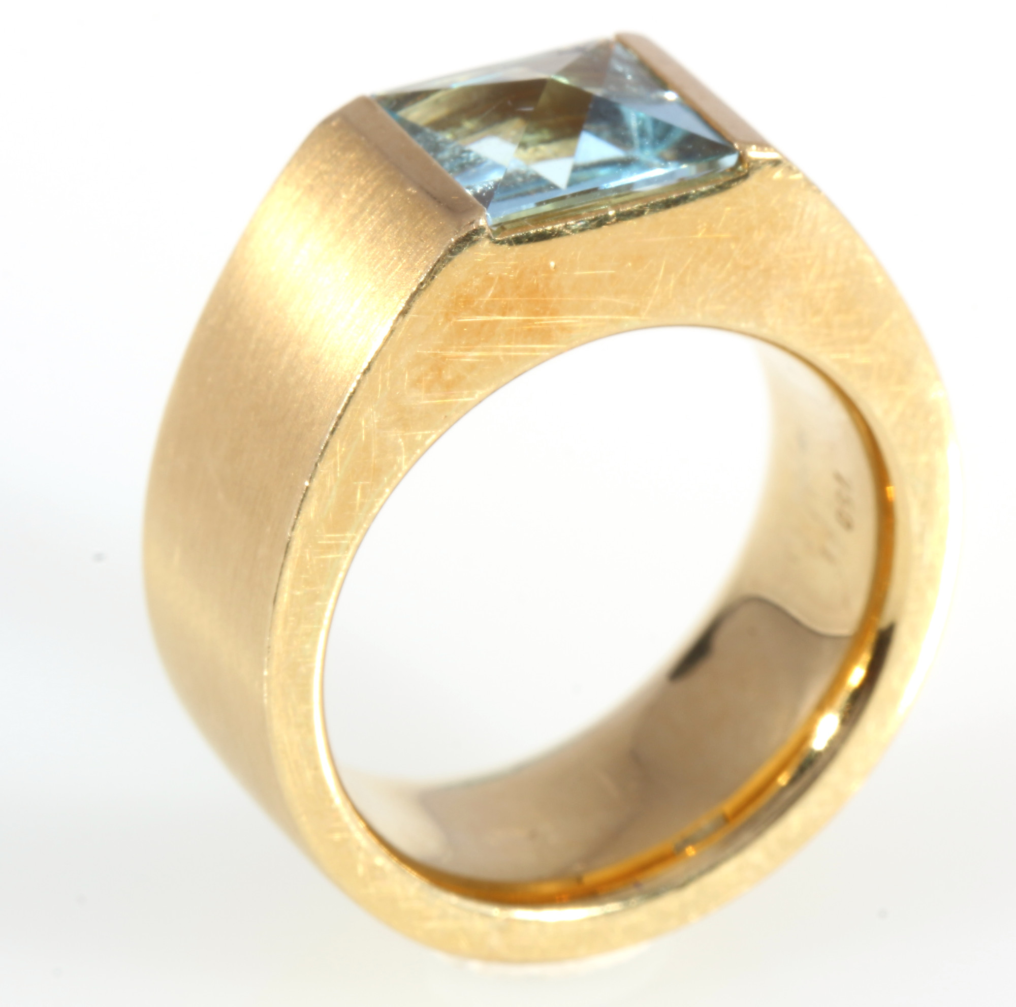750 gold solid ring with aquamarine, 18K Gold massiver Ring mit Aquamarin, - Image 2 of 4