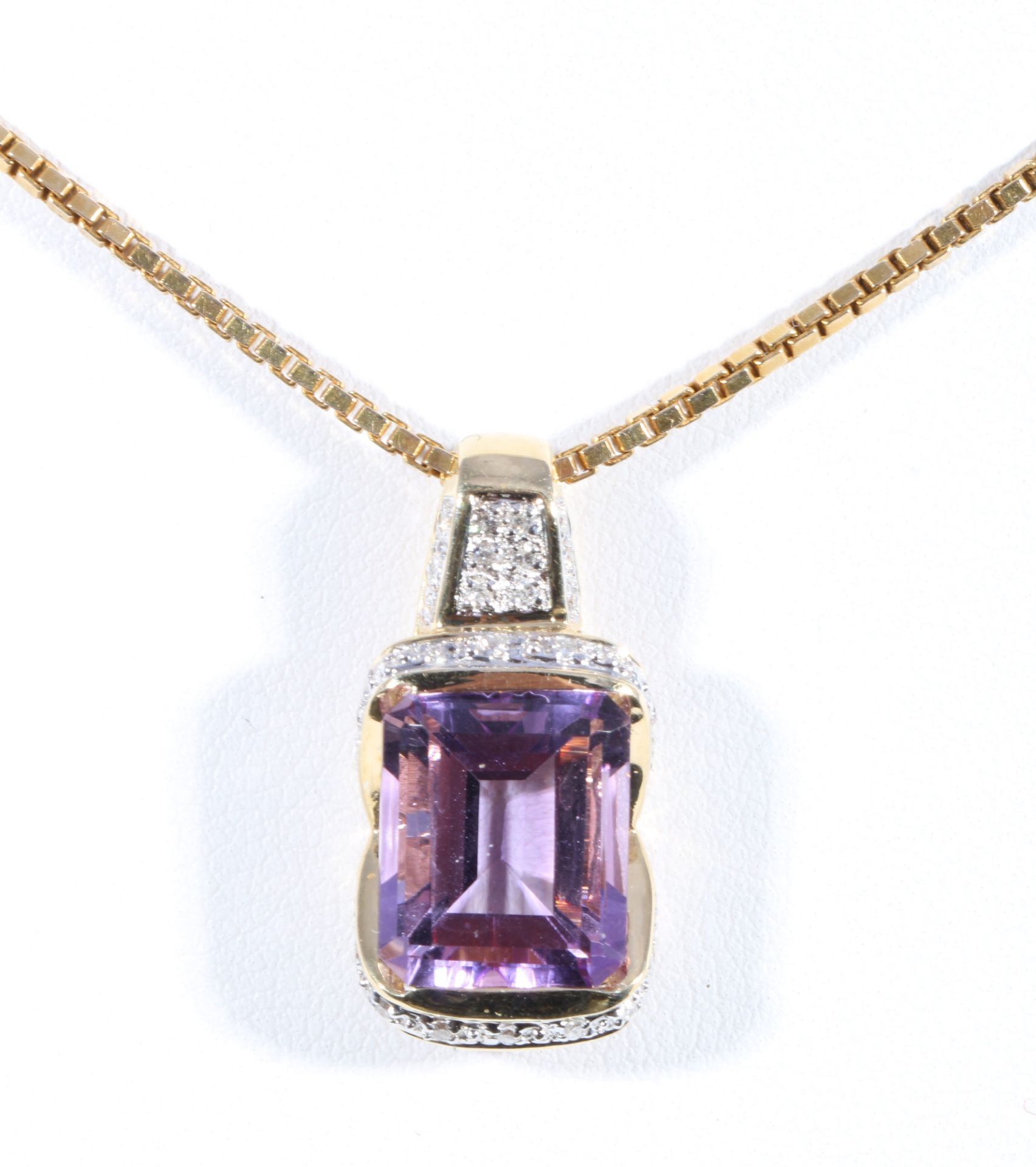 585 gold amethyst pendant with diamonds and 585 gold chain, 14K Gold Anhänger Amethyst mit Brillante - Image 2 of 6