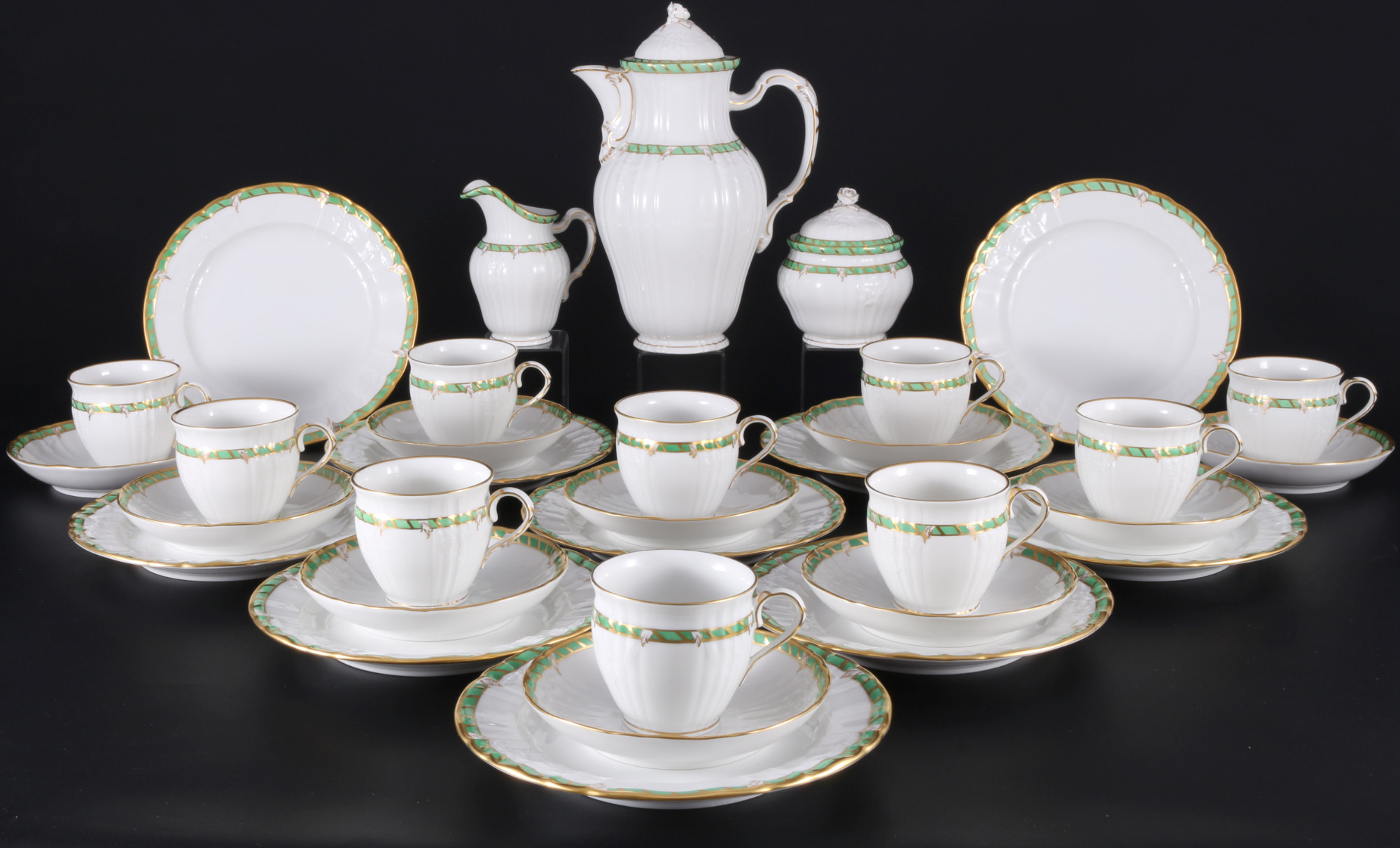 KPM Berlin Rocaille Green Ribbon coffee service for 10 persons, Kaffeeservice für 10 Personen,