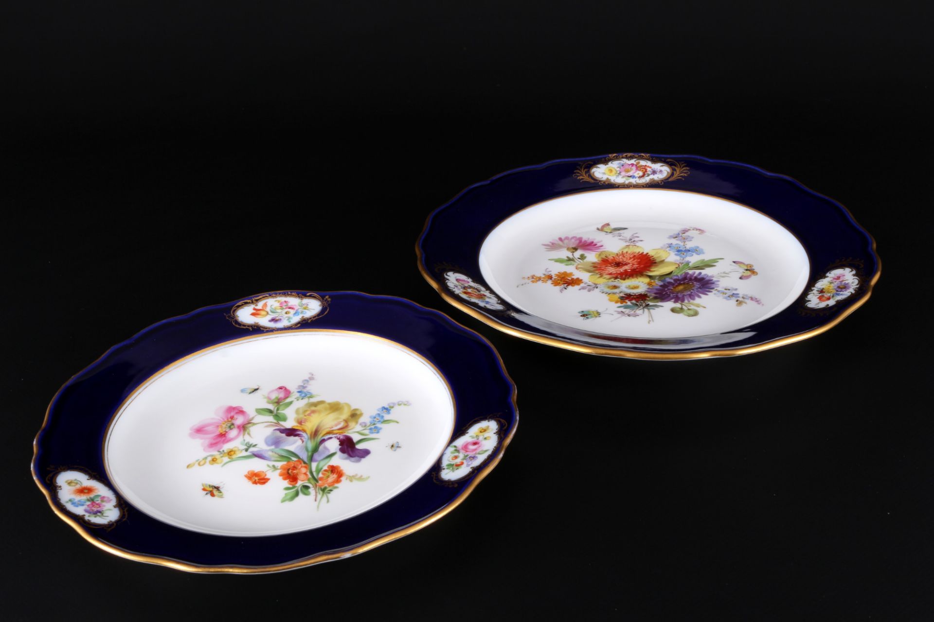 Meissen Blumenbukett kobaltblau 2 Prunkteller 1.Wahl, Knaufmarke, splendor plates with royal blue ri - Bild 4 aus 5