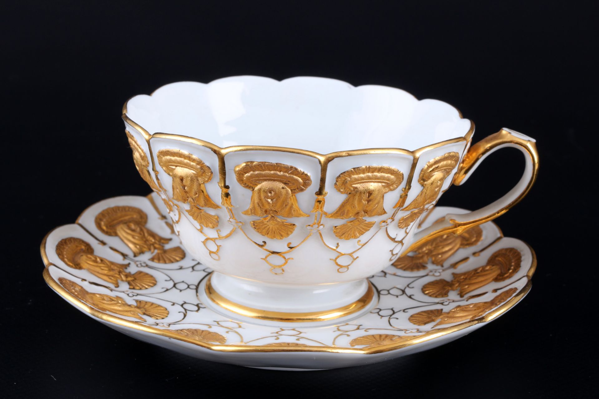 Meissen 2 Prunktassen mit reicher Goldstaffage 1.Wahl, Pfeifferzeit, splendor cups 1st choice, - Bild 3 aus 5