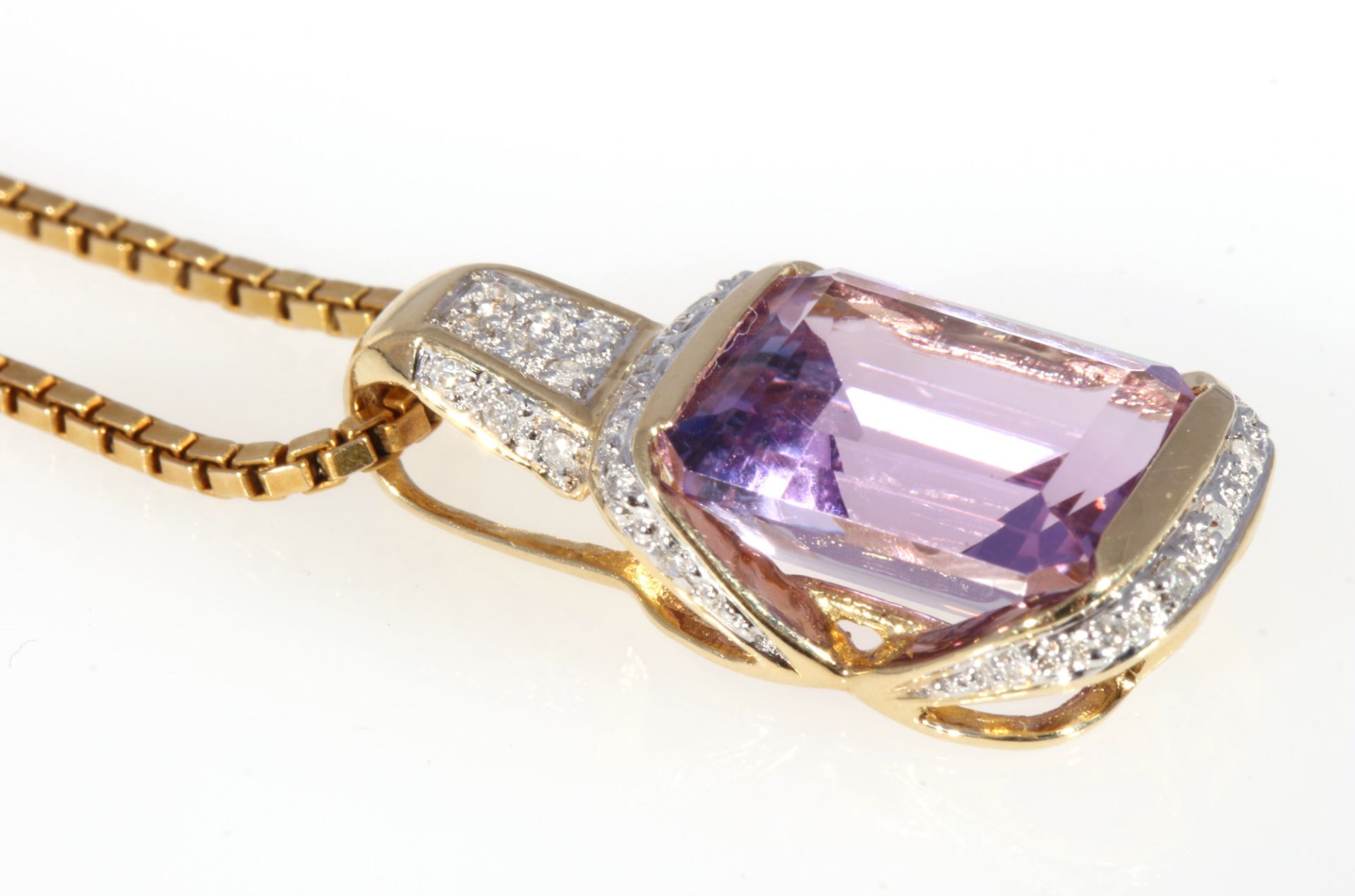 585 gold amethyst pendant with diamonds and 585 gold chain, 14K Gold Anhänger Amethyst mit Brillante - Image 3 of 6