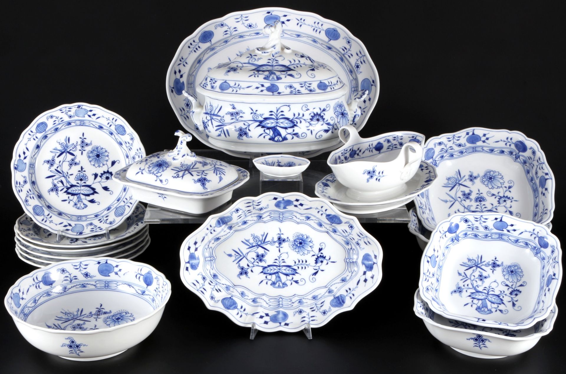 Meissen Zwiebelmuster Speiseservice für 6 Personen, dinner service for 6 pers.,