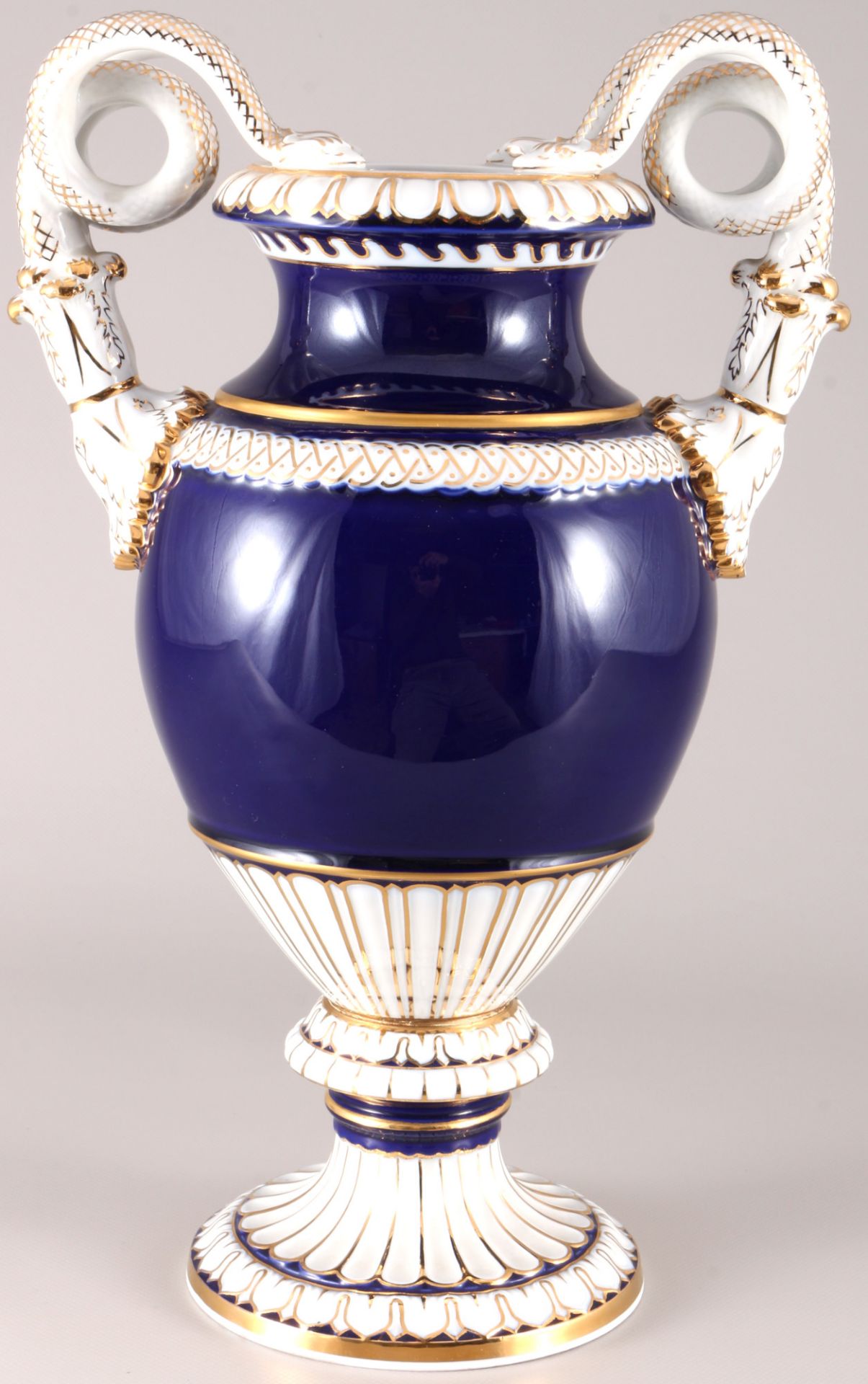 Meissen Blumenbukett große Schlangenhenkelvase kobaltblau 1.Wahl, snake handle vase royal blue 1st c - Bild 3 aus 4