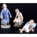 Royal Copenhagen 3 Figuren, 681 / 3556 / 4027, porcelain figures,