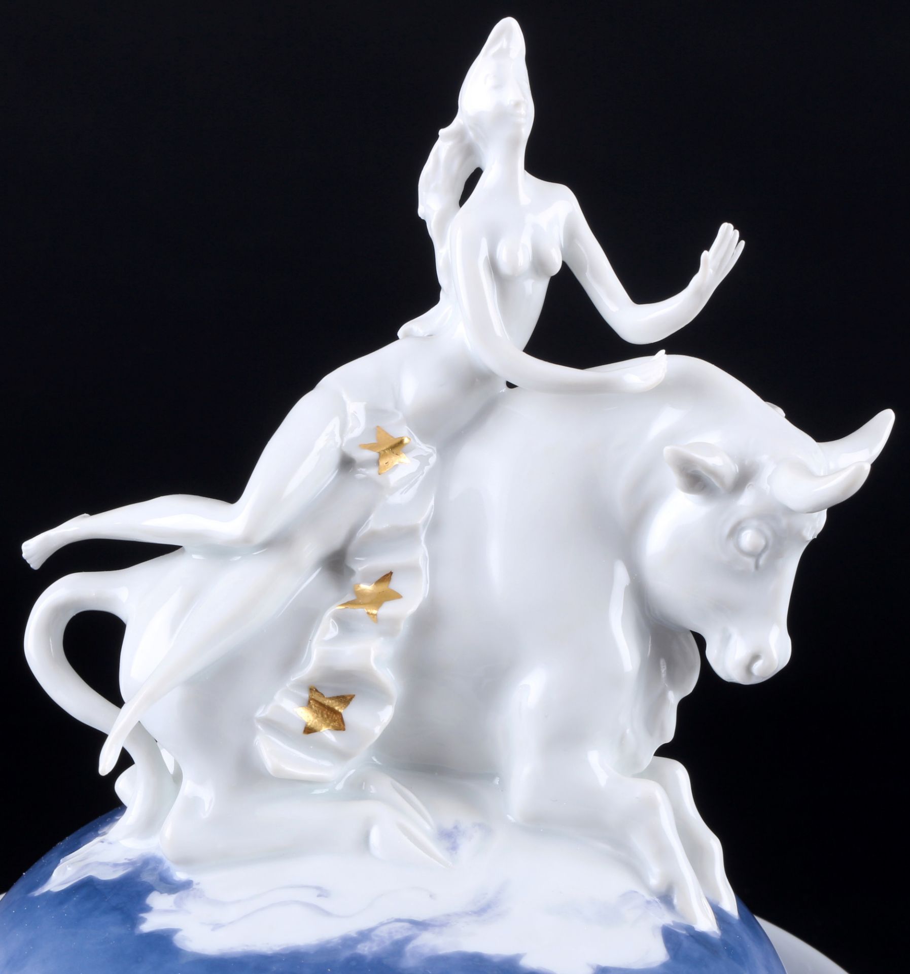 Meissen Deckeldose Europa auf Stier 1.Wahl, Peter Strang, lidded box Europe on bull, - Bild 2 aus 6