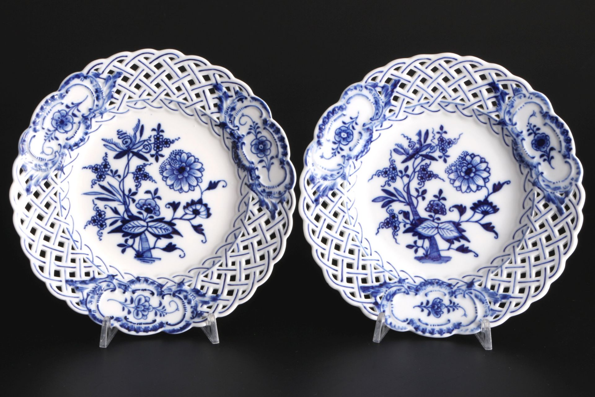 Meissen Zwiebelmuster 6 Durchbruchteller 1.Wahl, cutwork plates 1st choice, - Bild 4 aus 5