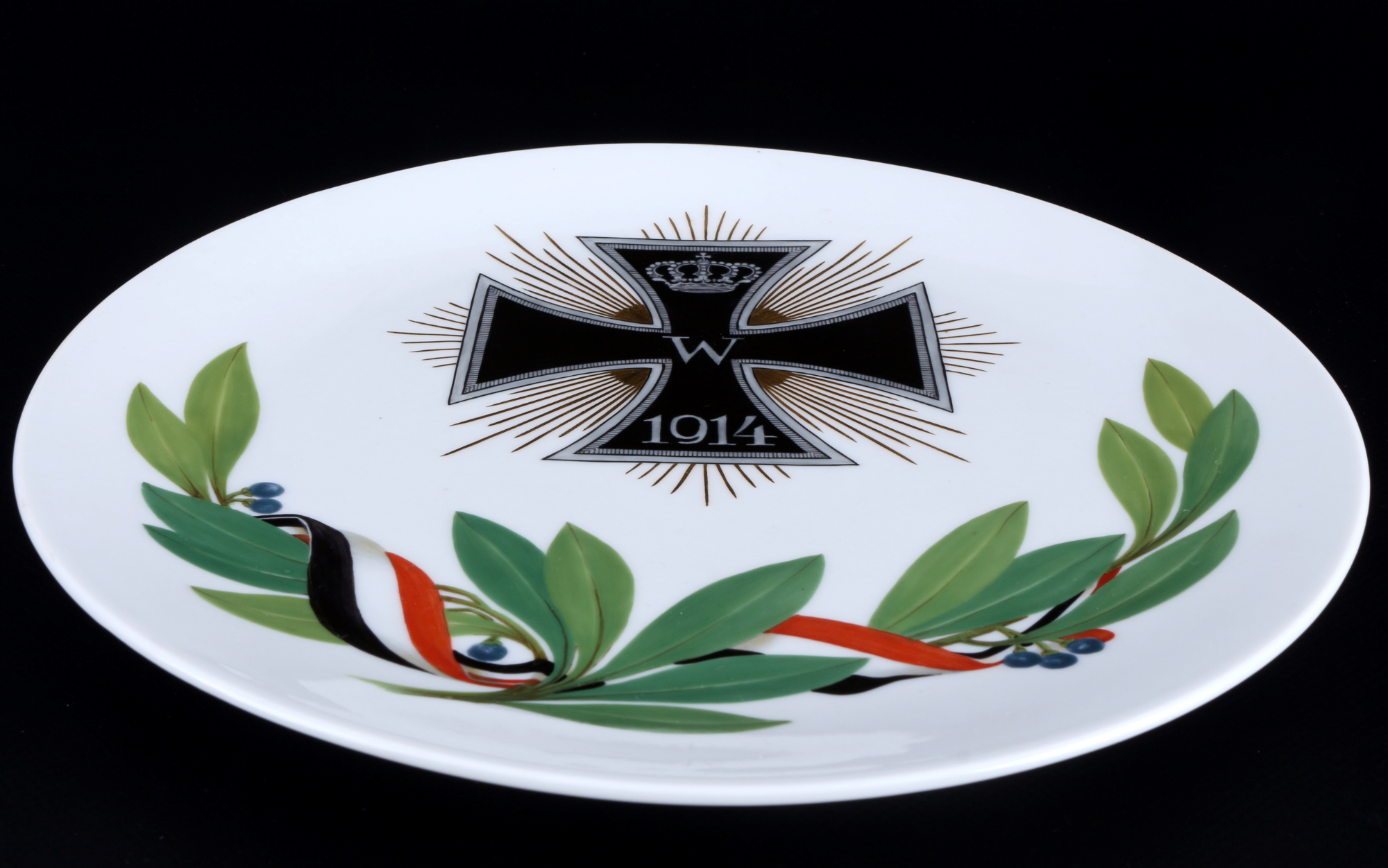 Meissen regiment plate with cross of honor WWI, knob mark ca. 1915, Regimentsteller Ehrenkreuz 1. We - Image 2 of 3