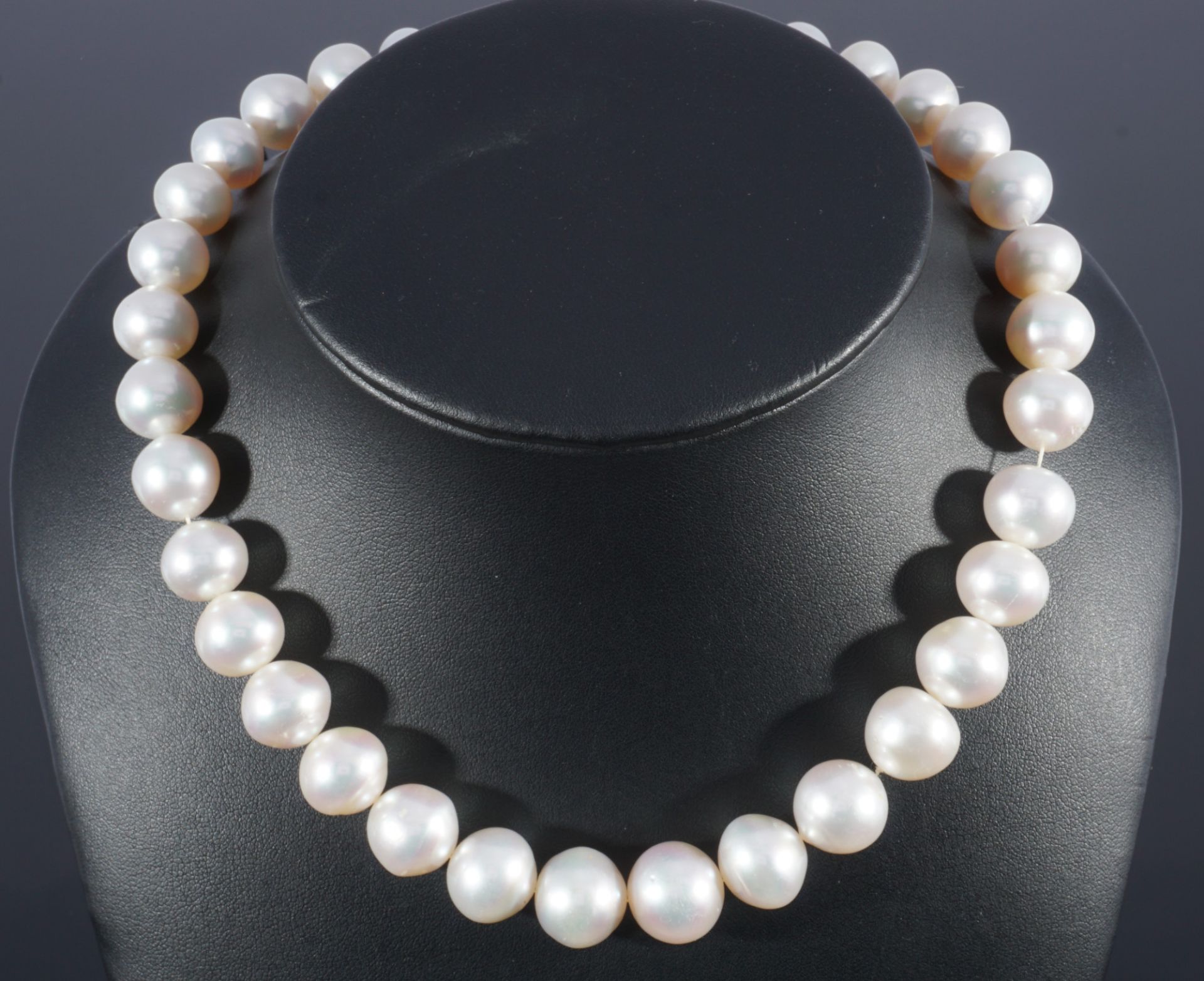 Schoeffel großes Perlencollier mit 750 Gold Nuggets, pearl necklace with 18k gold nuggets, - Image 2 of 5