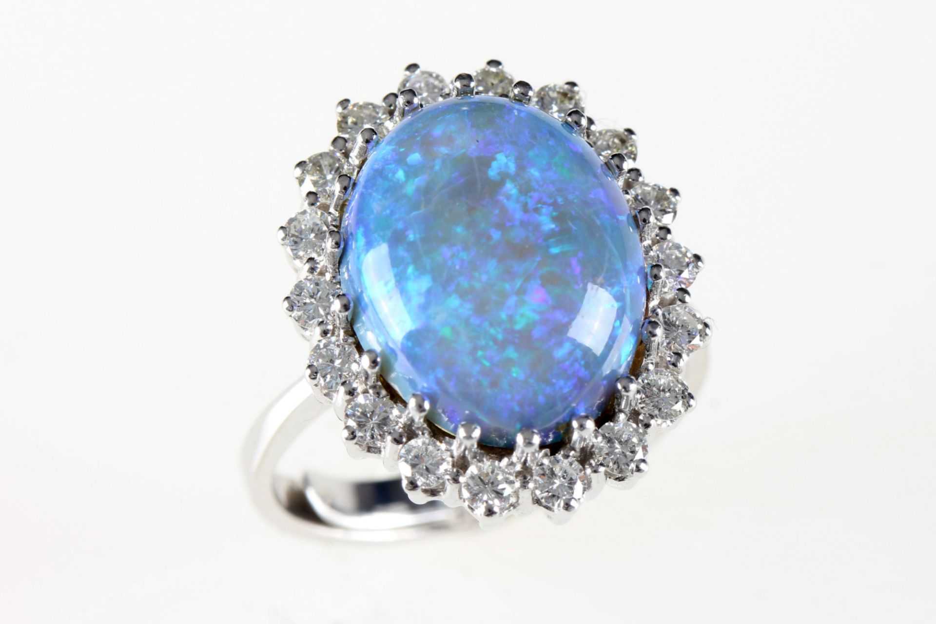 585 Gold Opalring mit IF Brillanten ca. 0.5ct, 14K opal ring with IF diamonds,