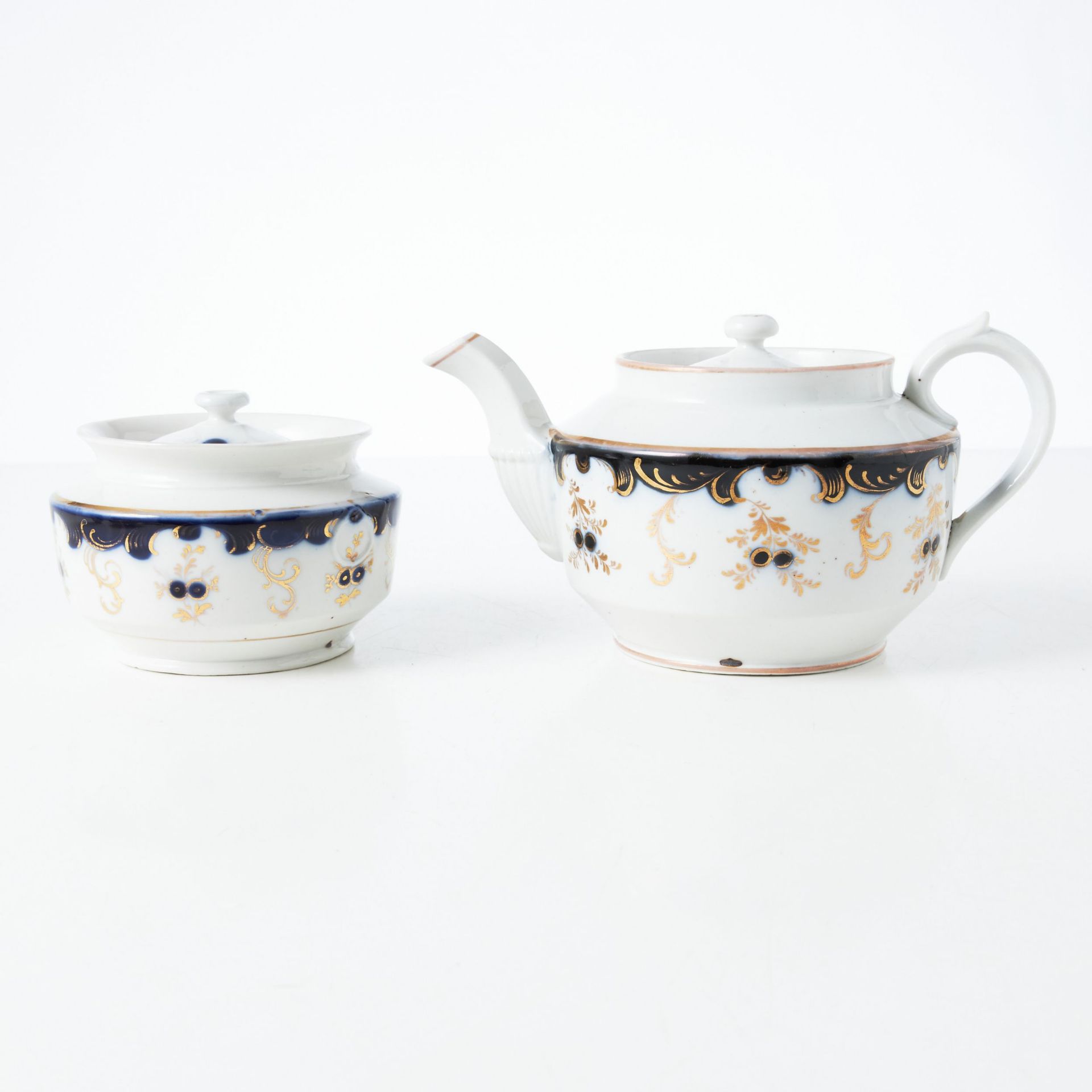 Kuznetsov`s tea porcelain service in Riga, mid-19th century. - Bild 5 aus 7