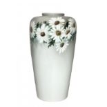 Vase Daisies. Imperial Porcelain Factory, 1915.