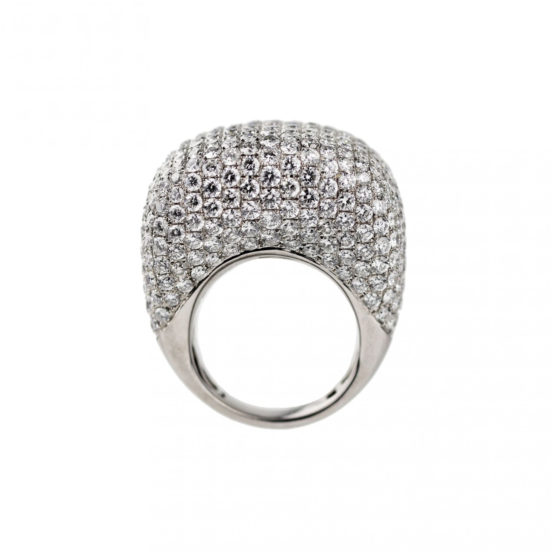 Gold, cocktail ring with diamonds. - Image 3 of 7